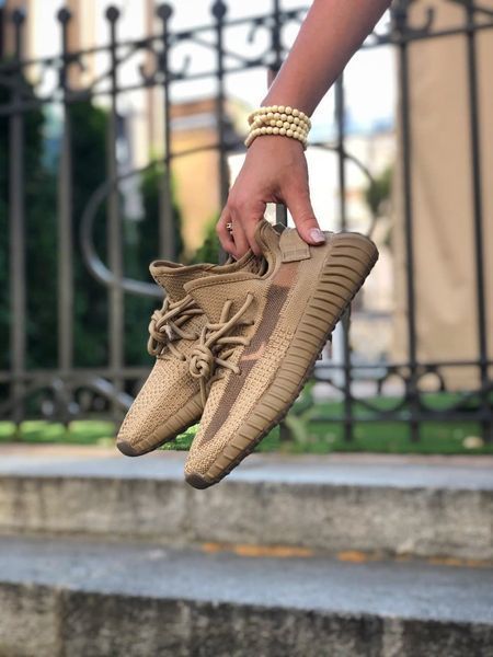 Кросівки Adidas Yeezy Boost 350 v2 Marsh B93090L40 фото
