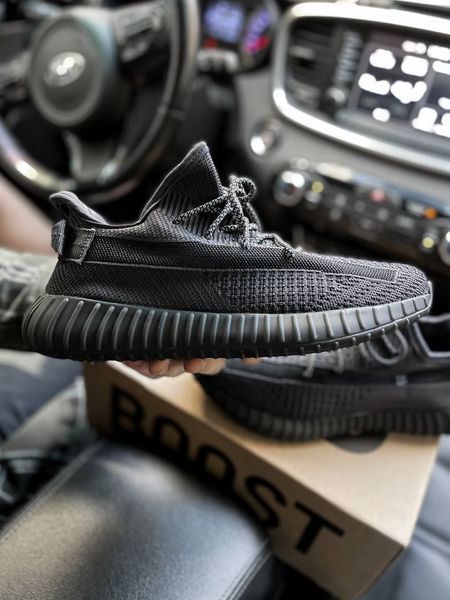 Кросівки Adidas Yeezy 350 v2 Black Reflective laces B93121L36 фото
